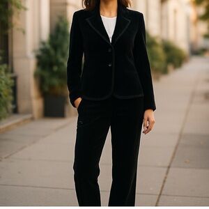 👛 2/$60 Vintage BELLISMA Black Poly/Spandex Pant Suit, Removable Pads